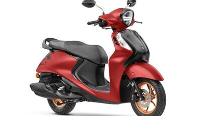 Yamaha Fascino S launched at Rs 93730 mechanically unchanged Yamaha Fascino S: யமாஹா நிறுவனத்தின் புதிய ஃபேஸினோ எஸ் ஸ்கூட்டர் அறிமுகம் - புதுசா என்ன இருக்கு? விலை எவ்வளவு?