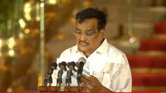 मोदी कैबिनेट में गुजरात से घटी मंत्रियों की संख्या, किसका कटा पत्ता