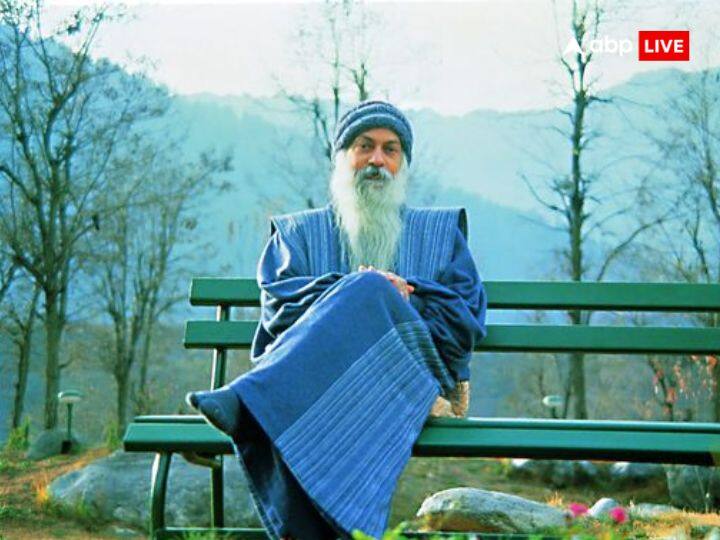 इसका कारण यह है कि खुशी मुनष्य का स्वभाव है. इसलिए तुम्हें इसके बारे में चिंतित रहने की जरूरत नहीं, यह पहले से ही है और तुम्हारे दिल में है. तुम्हे तो बस सिर्फ दुखी होने से खुद को रोकना है, तुम्हें उस संरचना को रोकना है, जो तुम्हें दुखी करती है.