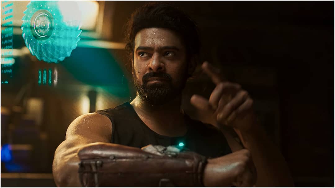 Kalki 2898 Ad Trailer Leaked Prabhas Fans Upset details in Telugu Kalki 2898 AD: కల్కి ట్రైలర్ లీక్... బేసిక్ కేర్ లేదు, ఏం చేస్తున్నార్రా? - నిర్మాతలపై ప్రభాస్ ఫ్యాన్స్‌ గరం గరం