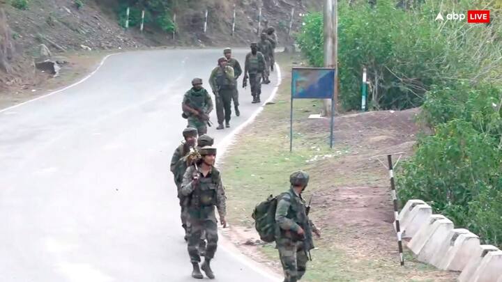 दरअसल, जम्मू-कश्मीर के रियासी जिले में एक बस पर आतंकी हमला हुआ, जिसमें 10 तीर्थयात्रियों मारे गए.