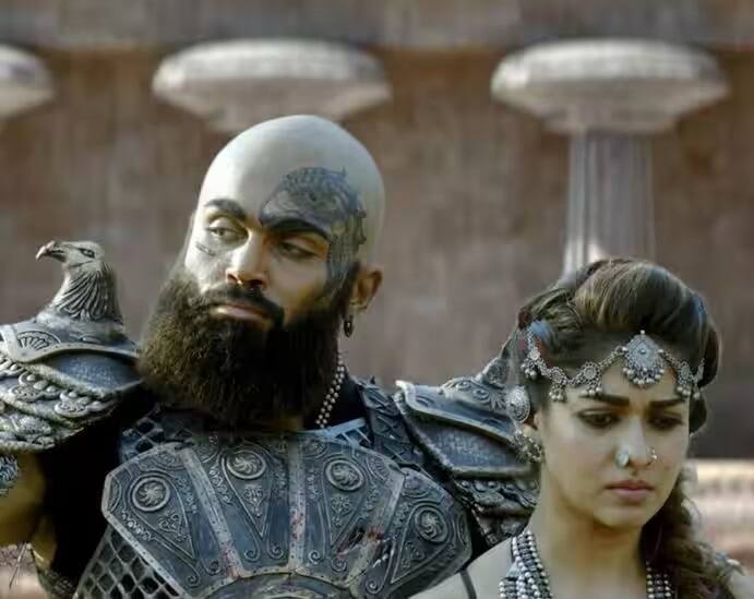 South Horror Movies: આ ફિલ્મ મુંજ્યા થિયેટર્સમાં રિલીઝ થઈ છે. લોકોને પણ ફિલ્મ પસંદ આવી રહી છે. જો તમે હિન્દી હૉરર ફિલ્મો જોઈને કંટાળી ગયા હોવ તો તમારે સાઉથની હૉરર ફિલ્મો જોવી જોઈએ. હૉલીવૂડની હૉરર ફિલ્મો દરેકને ગમે છે. તે પછી હિન્દી સિનેમાની કેટલીક હૉરર ફિલ્મો પણ પસંદ આવે છે, પરંતુ સાઉથની આ ફિલ્મો પણ જોવી જોઈએ.