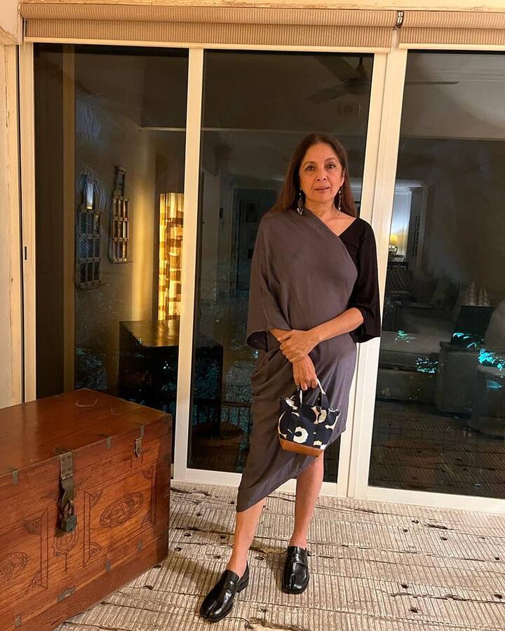 हम जिस अदाकारा की बात कर रहें वे कोई और नहीं बल्कि दिग्गज एक्ट्रेस नीना गुप्ता हैं. एक्ट्रेस इन दिनों अपनी हालिया रिलीज वेब सीरीज 'पंचायत 3' को लेकर चर्चा में हैं.