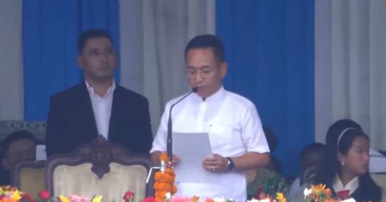 prem singh tamang sworn in as chief minister of sikkim Sikkim CM:  సిక్కిం సీఎంగా రెండోసారి ప్రమాణ స్వీకారం చేసిన ప్రేమ్ సింగ్ తమాంగ్
