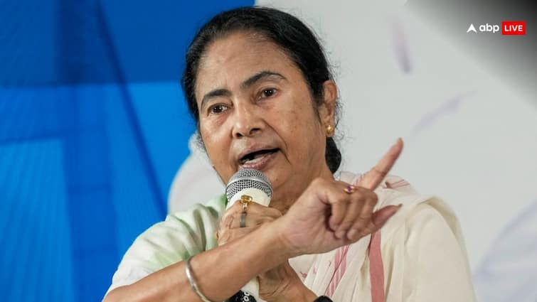 Mamata Banerjee Letter To PM Modi On Bangladesh Talks And Urges to consider abolishing NEET Mamata Banerjee Letter To PM: ‘न तो स्वीकार्य है और न ही...’ बांग्लादेश के साथ बातचीत पर ममता बनर्जी ने पीएम मोदी को लिखी चिट्टी, नीट के मुद्दे को भी उठाया