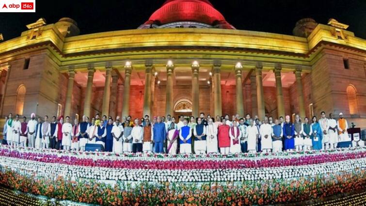 central cabinet formed and all are eyes now on portfolio allocation PM Modi Cabinet 3.0: కొలువుదీరిన ప్రధాని మోదీ కేబినెట్ 3.0 - ఎవరికి ఏ శాఖలు కేటాయిస్తారో?