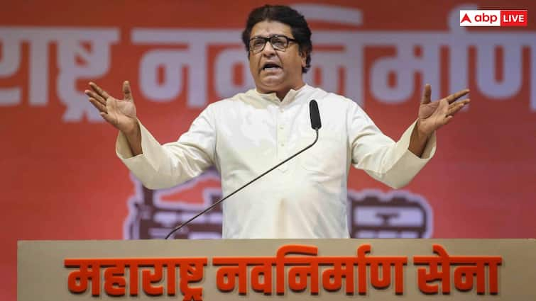 MNS Raj Thackeray Maharashtra Navnirman Sena preparing for Upcoming Maharashtra Assembly Election 2024 Marathi News आगामी विधानसभेसाठी मनसेनी कंबर कसली; पक्षाची रणनीती काय? खुद्द राज ठाकरेंनी सांगितलं