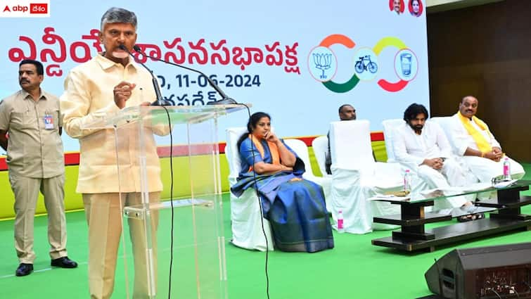 chandrababu comments after elected as nda alliance legislative leader in nda meeting in vijayawada Chandrababu: 'ట్రాఫిక్ ఆపడం, రోడ్లు మూసేయడం, చెట్లు కొట్టడం ఉండదు' - సామాన్యులుగా, మామూలు మనిషిగానే ప్రజల్లోకి వస్తానన్న చంద్రబాబు