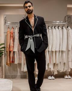 जब कल्ब में अनुपम खेर के बेटे से भीड़ गए थे सोहेल खान, बीच-बचाव में इस एक्टर ने खाई मार, जानें दिलचस्प किस्सा