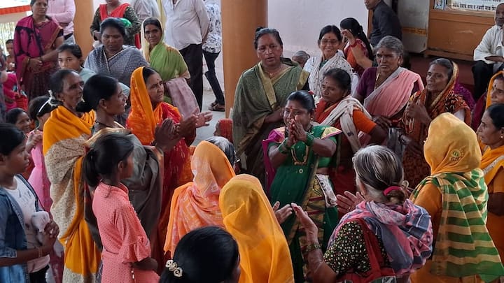 वाशिष्ठा (वर्धा) नदीच्या काठावर असलेल्या या तीर्थक्षेत्राहून संत सदाराम महाराजांनी 1594 साली वारीला प्रारंभ केला.