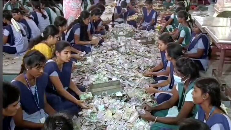 Palani Murugan Temple undiyal donation  Rs 1.66 Crores have been received as money - TNN Palani Murugan Temple: பழனி முருகன் கோயில் உண்டியல் காணிக்கை - வசூல் எவ்வளவு தெரியுமா?