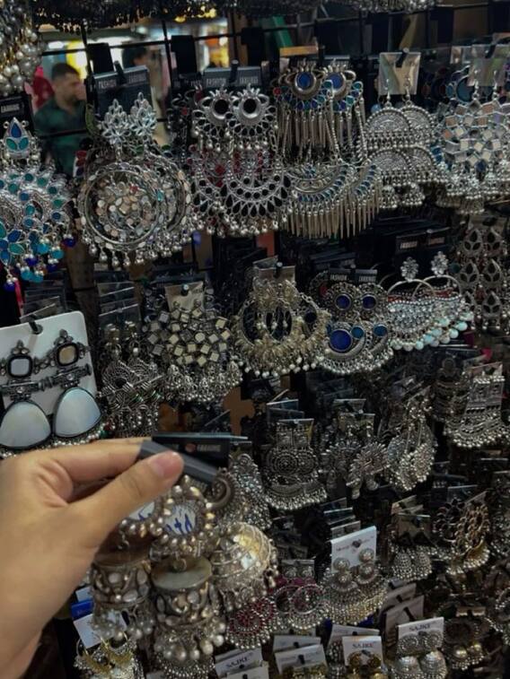 झुमका-सुरमा के लिए मशहूर है बरेली के ये बाजार