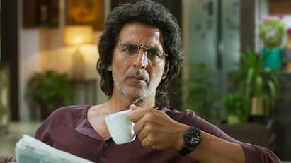 बॉलीवुड से बिजनेस तक ‘खिलाड़ी’ हैं अक्षय कुमार, 724 करोड़ की नेटवर्थ ने फैंस को किया हैरान बॉलीवुड से बिजनेस तक ‘खिलाड़ी’ हैं अक्षय कुमार, 724 करोड़ की नेटवर्थ ने फैंस को किया हैरान