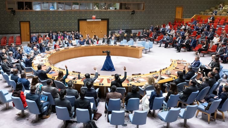 Israel Hamas War UN Security Council Backs US Proposed Gaza Ceasefire Plan UN Security Council Backs US-Proposed Israel-Gaza Ceasefire Plan, Hamas Welcomes Move