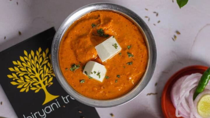 इसके अलावा कुछ लोग अवैध रूप से दूध को फाड़ने के लिए एसिटिक एसिड का इस्तेमाल करते हैं. विशेषज्ञों के मुताबिक दूध प्रोसेसिंग में इस केमिकल का इस्तेमाल किए जाने से लोगों की सेहत पर बुरा असर पड़ता है. सरकार ने इस केमिकल पर रोक लगाकर रखा है.