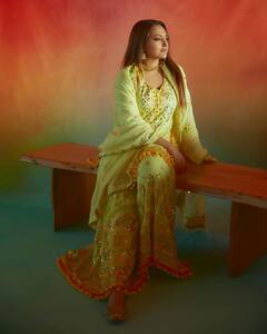 Sonakshi Sinha Inspired Lehnga Designs: कॉकटेल, मेहंदी या फिर हो शादी...सोनाक्षी सिन्हा के ये लहंगे आपके लुक में लगा देंगे चार चांद