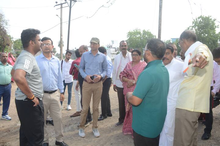 शिप्रा तीर्थ परिक्रमा की शुरुआत मुख्यमंत्री डॉ मोहन यादव ने सालों पहले की थी वह पूरी यात्रा में खुद ध्वज लेकर सबसे आगे चलते आए हैं. इस बार भी वह शिप्रा तीर्थ परिक्रमा में शामिल होंगे.