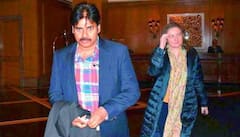 44 की उम्र में पवन कल्याण ने विदेशी हसीना से की थी तीसरी शादी, जानिए कौन हैं एक्टर की पत्नी अन्ना लेजनेवा