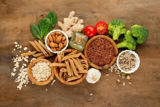 Weight Loss Tips: ફાઇબરથી રિચ ફૂડને ડાયટમાં કરો સામેલ, ફટાફટ વજન ઉતારવાની સાથે થશે આ ફાયદા
