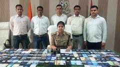 हमीरपुर में सर्विलांस टीम ने बरामद किए 156 मोबाइल, मालिकों को किया सुपुर्द