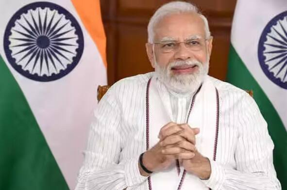 Interact with the Prime Minister: નરેન્દ્ર મોદી દેશના સૌથી લોકપ્રિય વ્યક્તિ છે. કરોડો લોકો તેમના ચાહકો છે. કેટલાક લોકો છે જેઓ તેની સાથે વાત કરવા માંગે છે. પરંતુ શું તમે તમારા વિચારો પીએમ સુધી પહોંચાડી શકો છો. પીએમ મોદીને દેશના નાગરિકો સાથે સીધી વાત કરવી ગમે છે? અને આ જ કારણ છે કે વડાપ્રધાન મોદી દર રવિવારે લોકો સાથે વાત કરે છે.