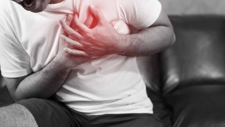 lifestyle health chest pain symptoms of heart attack other symptoms of chest pain in Gujarati Chest Pain: શા માટે આપણે છાતીમાં દુખાવાની ફરિયાદ કરીએ છીએ, શું તે હાર્ટ એટેકની નિશાની નથી?