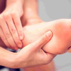 Health Tips : ਕੀ ਤੁਸੀਂ ਵੀ ਪੈਰਾਂ ਦੀਆਂ ਤਲੀਆਂ 'ਚ ਜਲਣ ਤੋਂ ਹੋ ਪ੍ਰੇਸ਼ਾਨ ਤਾਂ ਅਪਣਾਓ ਆਹ ਤਰੀਕੇ