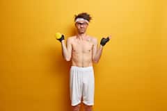 Weight Gain: आपको भी डेढ़ पसली बुलाते हैं लोग? इस एक शेक से खिल उठेगा आपका शरीर