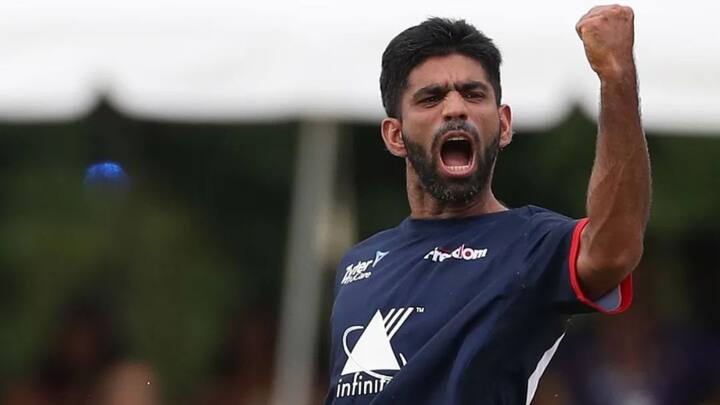তিনি আরও যোগ করেন, 'আমরা চাই ভারতীয় দল শুধু এই ম্যাচ নয়, গোটা বিশ্বকাপটাই জিতুক। তবে আমরা চাই ও যেন ভাল পারফর্ম করে।'