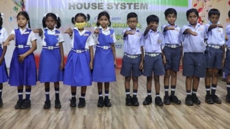 Schools reopen in Puducherry after summer vacation Puducherry school re-open: புதுச்சேரியில் கோடை விடுமுறைக்கு பின் பள்ளிகள் திறப்பு