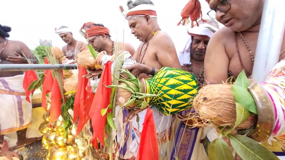 “ஓம் சக்தி ஓம் சக்தி ஓங்கி ஒலித்த கோஷம்..” -  ஆதி காமாட்சி அம்மன் கோயில் மகா கும்பாபிஷேகம்..!