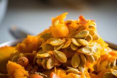 Pumpkin Seeds: कद्दू के बीज का ऐसे करें इस्तेमाल, रातों-रात चमकदार बनेगा आपका चेहरा
