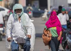 Delhi Weather: तपती दिल्ली पर कब मेहरबान होगा मौसम? लू का येलो अलर्ट जारी, जानें- IMD का ताजा अपडेट