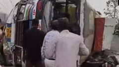 सीहोर में बाइक से टकराकर पलटी बेकाबू बस, हादसे में चार लोगों की मौत, 8 घायल