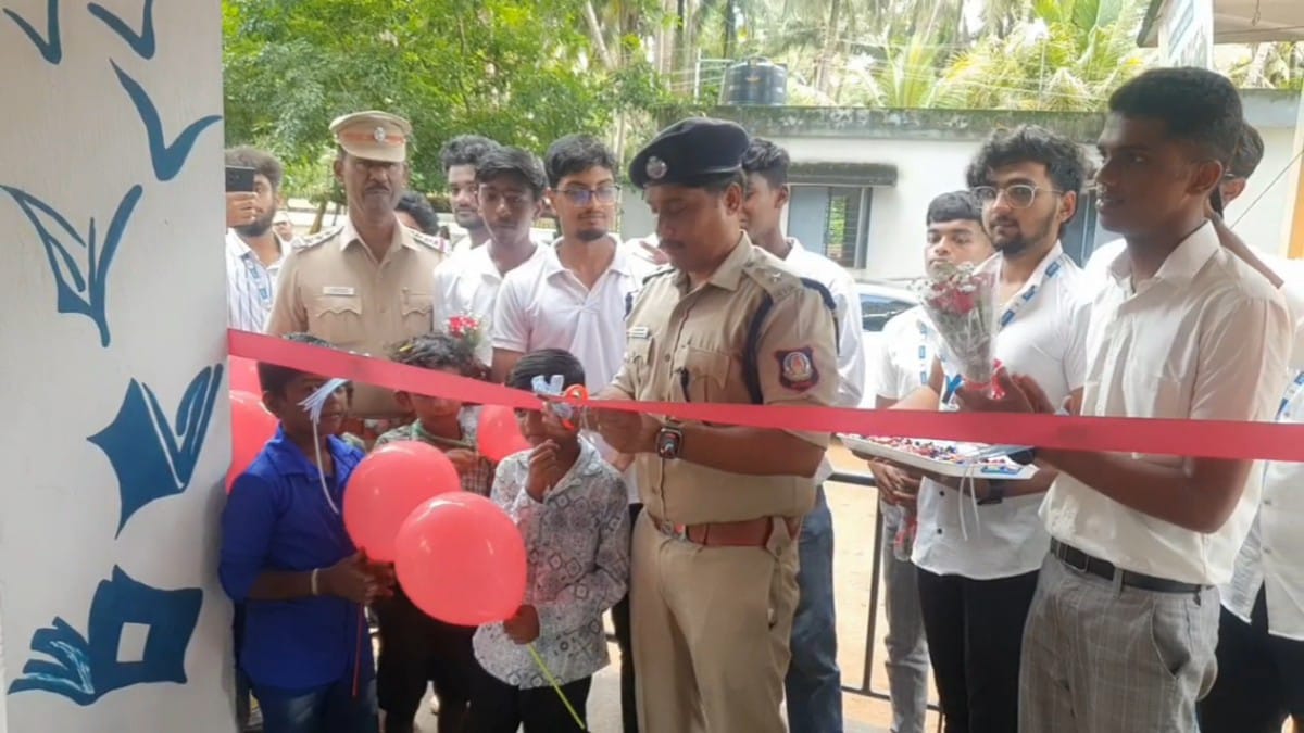 பொலிவிழந்த அரசுப்பள்ளி; களம் இறங்கிய இளைஞர்கள்- பள்ளியை திறந்து வைத்த எஸ்.பி.