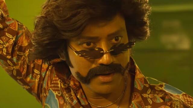 நானி நடித்து வரும் சரிபோதா சனிவாரம் என்ற தெலுங்கு படத்தை விவேக் ஆத்ரேயா இயக்கி வருகிறார். படத்தில் எஸ் ஜே சூர்யா முக்கியமான கதாபாத்திரத்தில் நடித்துள்ளார். இந்த படம் வருகின்ற ஆகஸ்ட் 29 ஆம் தேதி வெளியாக உள்ளது.