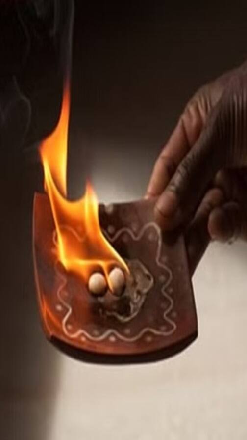 કપૂર સાથે જોડાયેલા આ ટોટકા અપાવશે મનપસંદ નોકરી