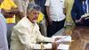 Chandrababu First Sign: సీఎంగా బాధ్యతలు స్వీకరించిన చంద్రబాబు - వెంటనే ఈ 5 ఫైల్స్‌పైనే సంతకాలు