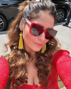 Arti Singh Puts Love Lock She Bought 5 Years Back At Pont des Arts Bridge In Paris - See Pics