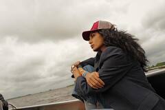 Sobhita Dhulipala Photos: ఒంటరిగా కూర్చుని ఆలోచనలో పడిన తెలుగమ్మాయ్ శోభిత ధూళిపాళ