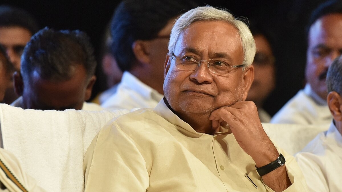 Nitish Kumar News: लोकसभा चुनाव के बाद CM नीतीश के बदले-बदले दिख रहे हैं तेवर, बैठक कर अधिकारियों से मांगी रिपोर्ट