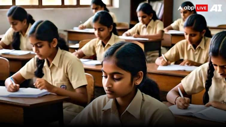 Union Ministry of Education Notice To All States and UT Schools On Menstrual Hygiene should be follow During Board Exams अब बोर्ड एग्जाम के दौरान परेशान नहीं होंगी पीरियड्स से जूझ रहीं गर्ल्स स्टूडेंट्स, शिक्षा मंत्रालय ने सभी स्कूलों को जारी की एडवायजरी