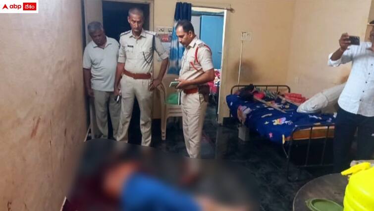 government teacher brutal murder in madanapalle Madanapalle Teacher: ప్రభుత్వ ఉపాధ్యాయుడి దారుణ హత్య - మదనపల్లెలో ఘటన