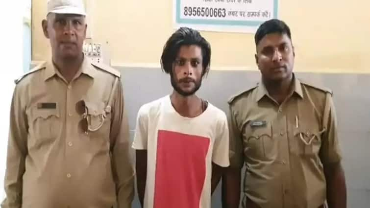 Uttar Pradesh youngster arrested for cutting off the head of his girlfriend who cheated on him and posting a video Crime: காதலி எப்போதும் போனில் படுபிஸி! கழுத்தை அறுத்துப்போட்ட காதலன் - சிரித்துக் கொண்டே வீடியோ ரிலீஸ்