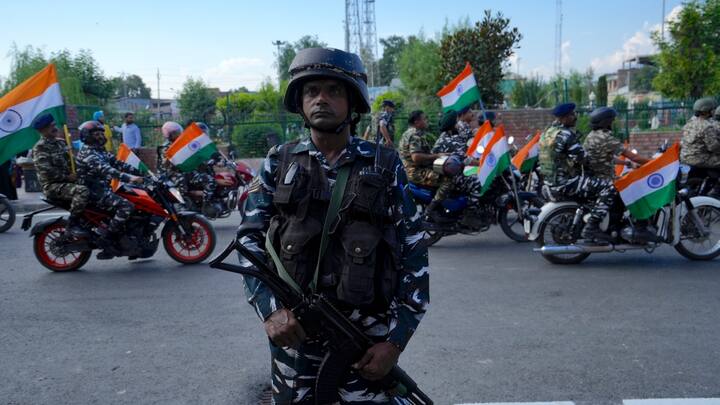 देश के चौथे NSA शिवशंकर मेनन बनाए गए, जो 4 साल और 143 दिन तक तक पद पर कायम रहे. उनका कार्यकाल 26 मई 2014 को समाप्त हुआ.