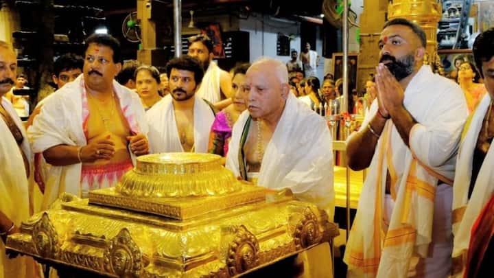 बी एस येदयुरप्पा के कार्यालय में महिला पर ही सवाल करते हुए आरोप लगाए हैं कि अब तक उसने 53 लोगों पर अलग-अलग आरोप लगाए हैं. इन सब में खास बात यह है कि जिस महिला ने आरोप लगाया है महिला का पिछले ही महीने लंग कैंसर की वजह से निधन हो गया है.क्योंकि मामला राज्य सरकार का है इसलिए केंद्र सरकार इसमें कोई भी मदद नहीं कर पाएगी.