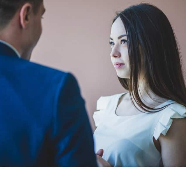 ਅਕਸਰ ਕਿਹਾ ਜਾਂਦਾ ਹੈ ਕਿ ਔਰਤਾਂ ਦੀਆਂ 6 ਇੰਦਰੀਆਂ ਬਹੁਤ ਮਜ਼ਬੂਤ ਹੁੰਦੀਆਂ ਹਨ। ਉਹ ਚਾਹੇ ਤਾਂ ਇਕ ਵਾਰੀ ਦੇਖ ਕੇ ਕਿਸੇ ਦੀ ਨੀਅਤ ਦਾ ਪਤਾ ਲਗਾ ਸਕਦੀ ਹੈ। ਹੁਣ ਇਕ ਖੋਜ ਨੇ ਇਸ ਮਾਮਲੇ ਨੂੰ ਵਿਗਿਆਨਕ ਆਧਾਰ ਦੇਣ ਦਾ ਦਾਅਵਾ ਕੀਤਾ ਹੈ।