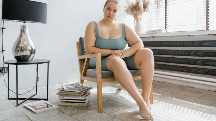 इसके बाद सबसे ज्यादा कुक आइलैंड्स के लोग मोटापा से ग्रसित हैं. ये न्यूजीलैंड के उत्तर-पूर्व में दक्षिण प्रशांत महासागर में स्थित है. कुक द्वीप समूह में वयस्क मोटापे की दर 55.9% है. वहीं  ऑक्सफोर्ड विश्वविद्यालय के मुताबिक कुक द्वीप समूह में मोटापे का मुख्य कारण 1888 और 1965 के बीच उपनिवेशीकरण है.