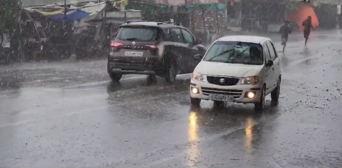 Bhavnagar Rain: ભાવનગર જિલ્લાના વાતાવરણમાં પલટો,  સિહોર અને પાલીતાણા તાલુકામાં ધોધમાર વરસાદ 