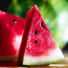 Watermelon : ਕੀ ਤੁਸੀਂ ਵੀ ਤਰਬੂਜ ਨੂੰ ਨਮਕ ਮਿਲਾ ਕੇ ਖਾਂਦੇ ਹੋ ਤਾਂ ਜਾਣੋ ਇਸਦੇ ਹੈਰਾਨੀਜਨਕ ਫਾਇਦੇ